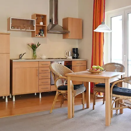 7 Celia Sellin (Rugen)